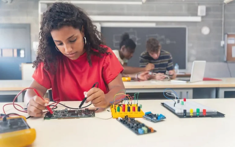 Engenharia Elétrica EAD: vale a pena investir em uma faculdade à distância?